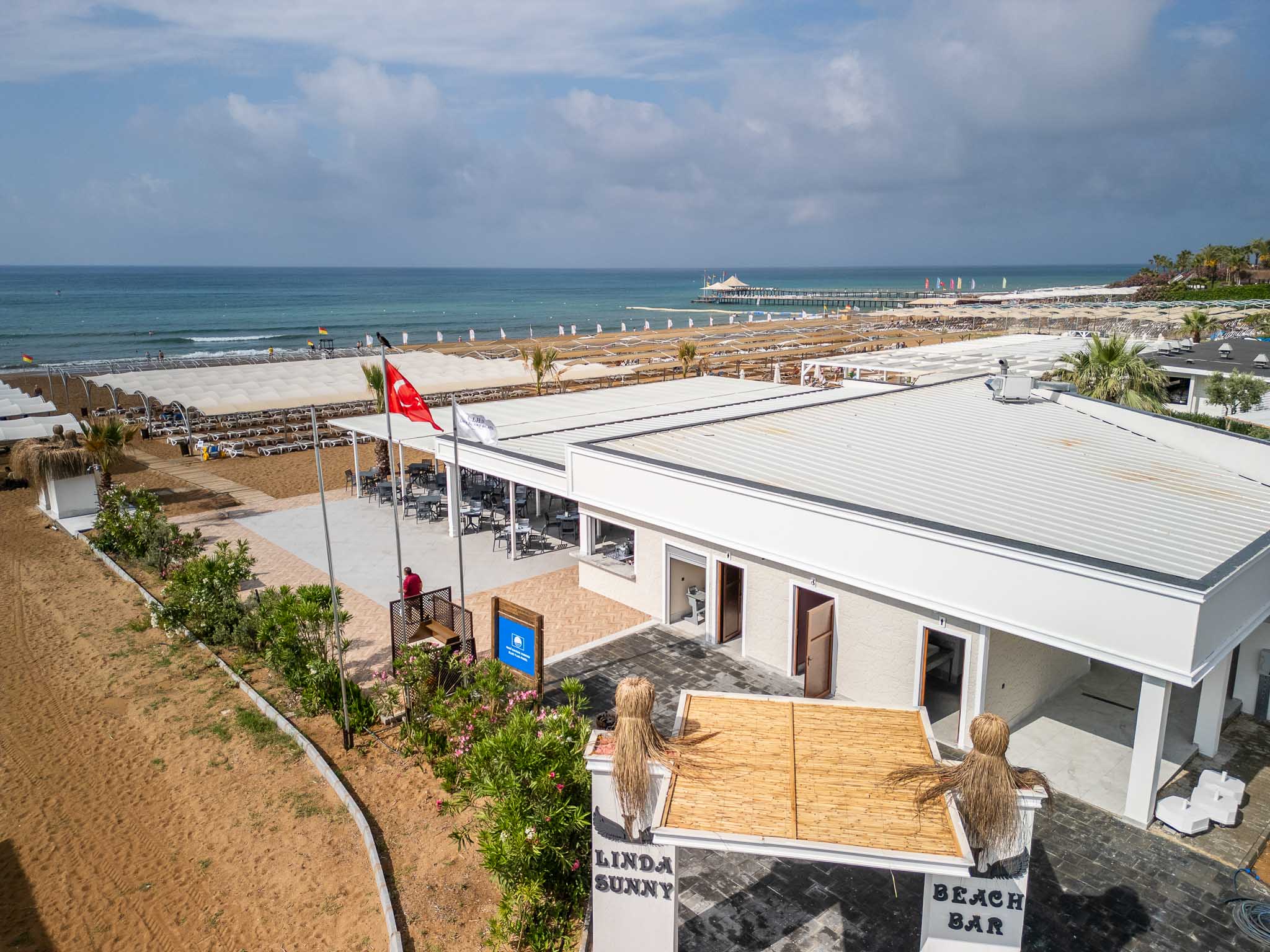 Plaj Restoran Deniz Manzarası